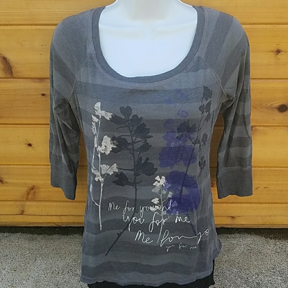 American Eagle Outfitters Gray and Purple Floral Top